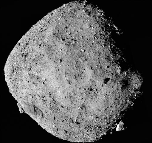 Superficie del asteroide Bennu, desde una disitancia de 24 km