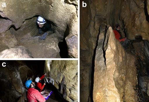 Los investigadores acceden al interior de las cuevas donde están las pinturas rupestres
