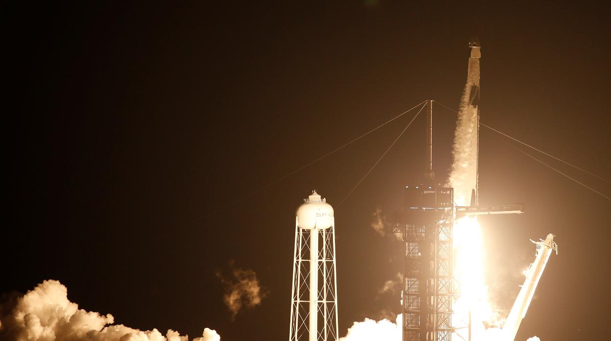 La misión de la NASA y SpaceX despega rumbo a la Estación Espacial Internacional