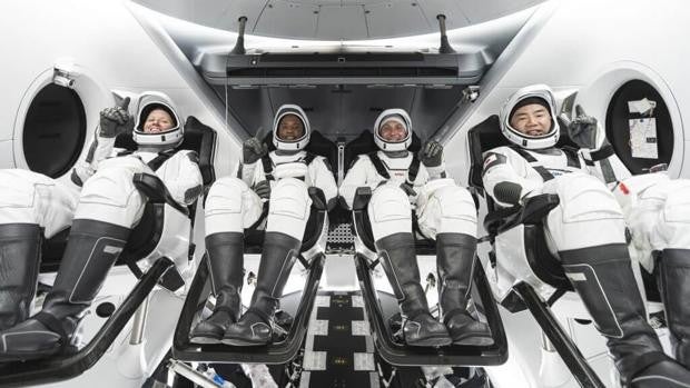 Sortean dos asientos para viajar al espacio en la primera misión privada de SpaceX en diciembre
