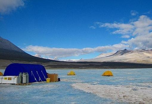 El lago Vida es el hogar de numerosos microbios