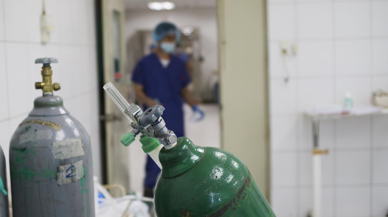 Botellas de oxígeno en un hospital