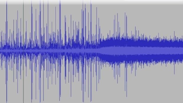 Como una lluvia de piedras y un avión a reacción: así sonó el comienzo de la erupción del volcán de La Palma