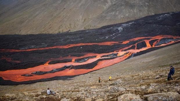Un volcán lleva seis meses en erupción en Islandia, ¿pasará lo mismo en La Palma?
