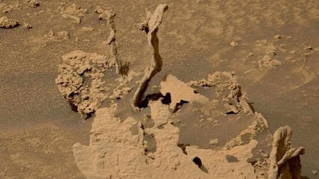 El rover de la NASA Curiosity encuentra unas extrañas 'torres' retorcidas en Marte
