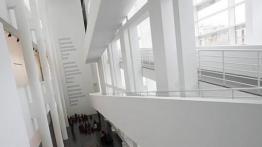 Detalle de las instalaciones del MACBA diseñado por Meier