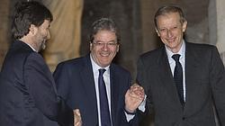 Dario Franceschini, Paolo Gentiloni y Piero Fassion, ayer durante el acto