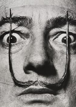 Dalí, contra la ley de la gravedad