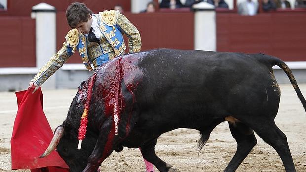 Javier Marín, en un derechazo