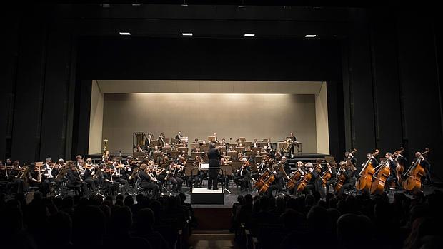 La ROSS durante un concierto en el Maestranza