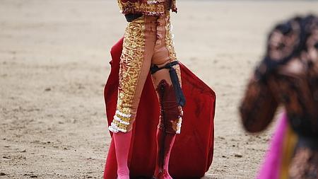 La taleguilla del herido Caballero, empapada de sangre