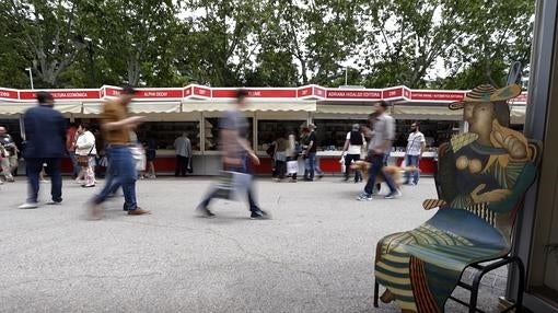 Aspecto de la Feria del Libro de Madrid