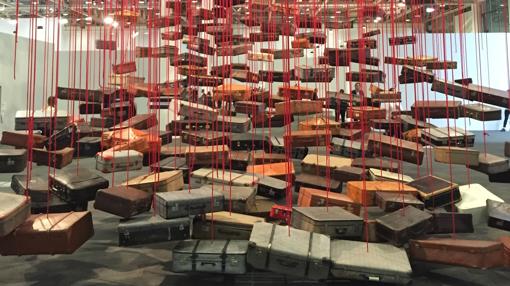 Instalación de la japonesa Chiharu Shiota