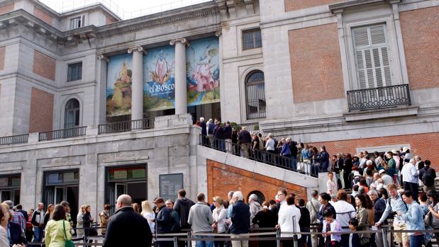 Cientos de visitantes acuden a la exposición del Bosco