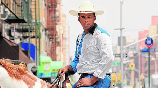 Una de las fotografías de la serie «Cowboys negros» (2008-2016)