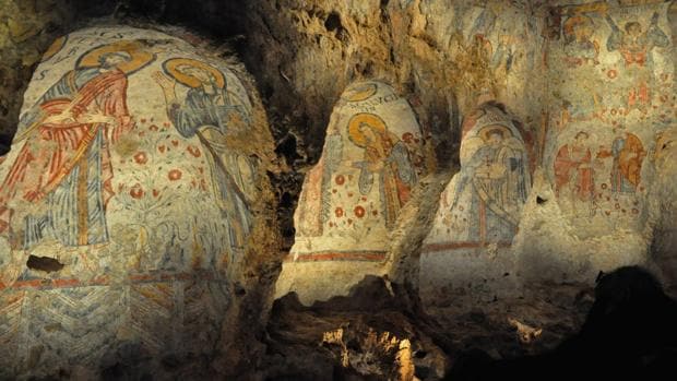 Detalle de las pinturas de la cripta del pecado original