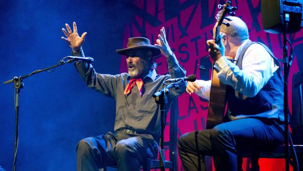 «Cabrero» en el Festival del Cante de las Minas