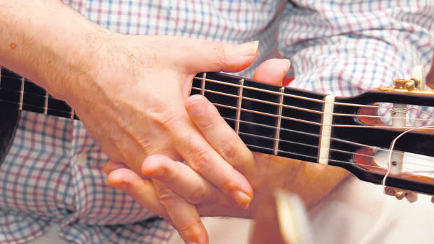Las manos del guitarrista Manolo Sanlúcar
