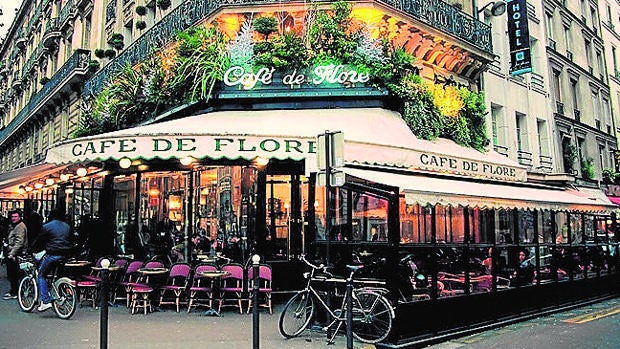 La terraza del Café de Flore en París