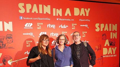 Coixet, con María José Martínez y Jesús Heredia, emisores de las imágenes, en el preestreno.