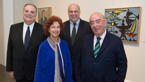 De izquierda a derecha, Eugenio Carmona, María Corral, Mark A. Roglán y José Lladó, durante la presentación de la muestra el pasado jueves