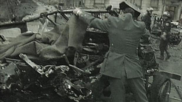 Escena de un atentado de ETA incluido en el documental