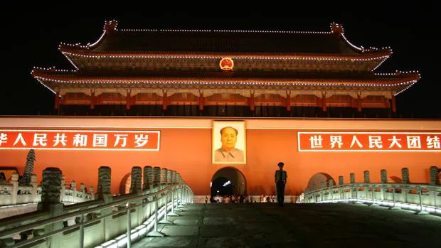 Retrato de Mao en la entrada a la Ciudad Prohibida