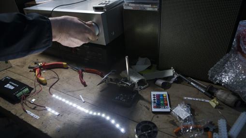 La artista experimenta con la luz en su última serie