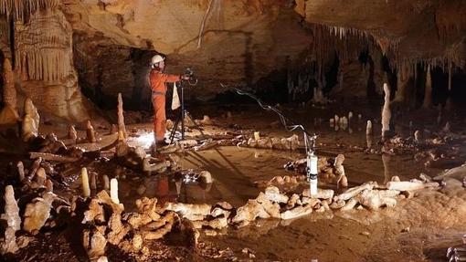 La construcción neandertal de la cueva de Bruniquel
