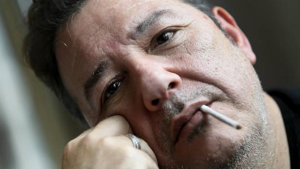 Carlos Goñi: «Los 80 no me gustaban nada: detestaba la música, el pelo de las chicas y las hombreras»