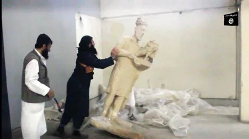 Imagen del vídeo con las imágenes de destrucción en el museo de Mosul