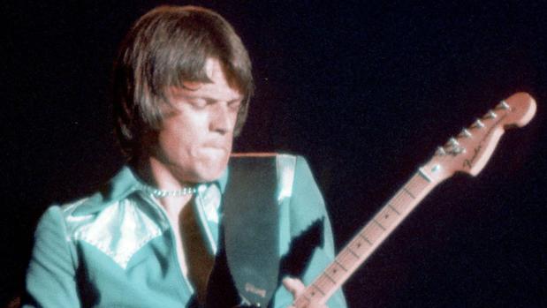 John Geils, en pleno concierto con la J. Geils Band