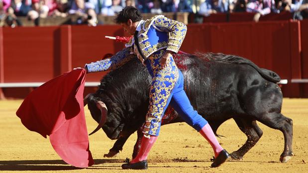 Francisco Rivera durante su faena este lunes