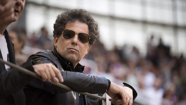 Calamaro: «Prometo hacer una canción que hable de toros y Sevilla, pero no será fácil»