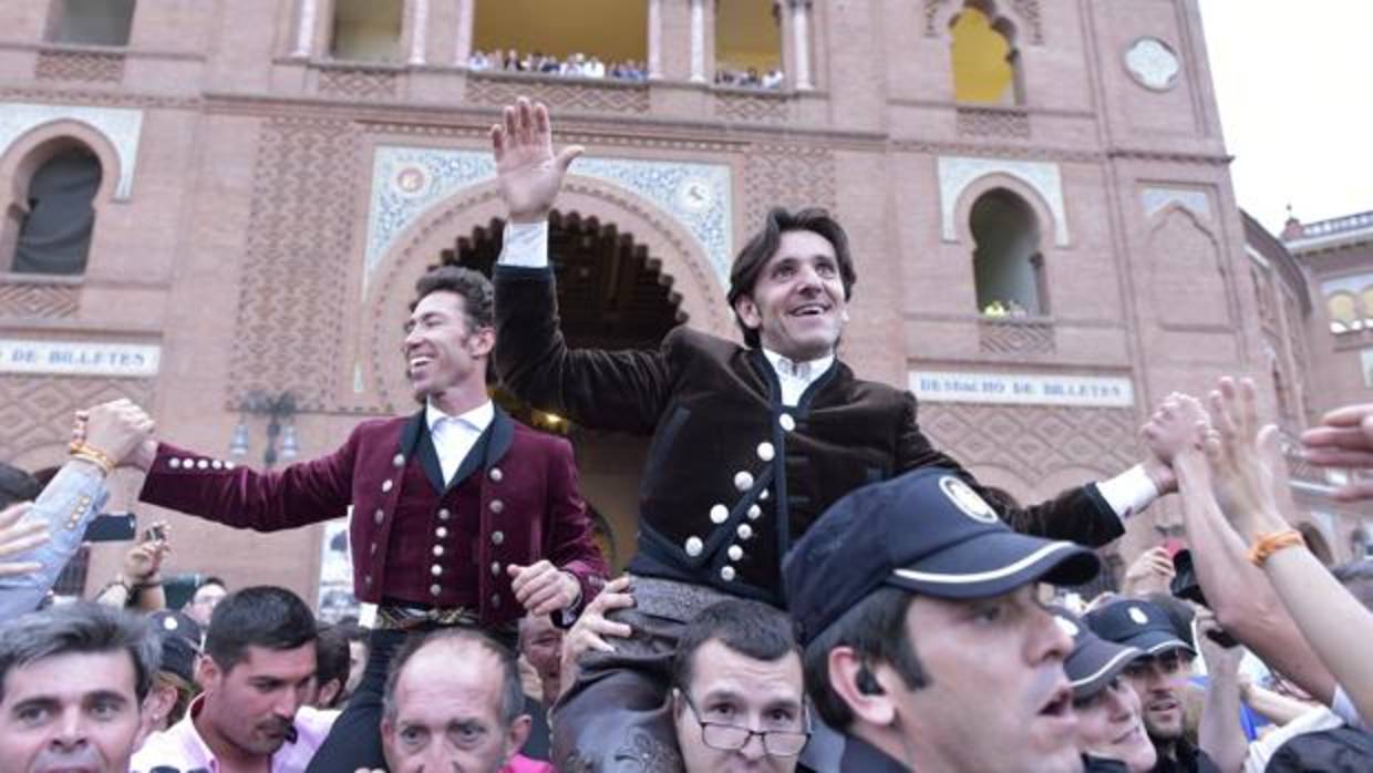 Leonardo Hernández y Diego Ventura salen por la Puerta Grande