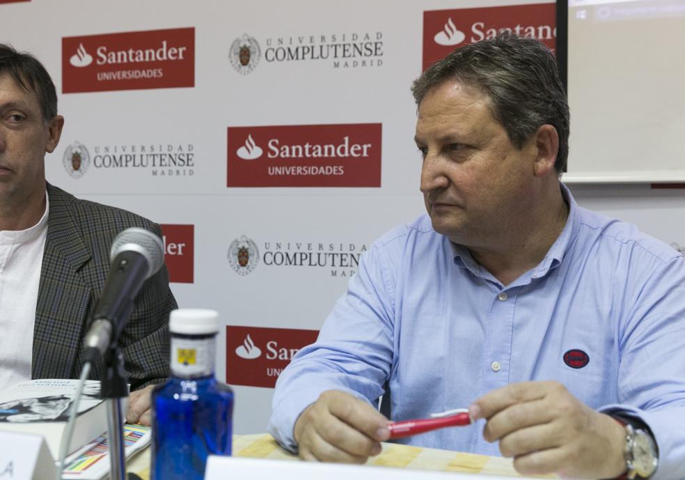 Salvador Contreras, junto a José Luis Ferris, en un momento del curso que impartieron en El Escorial