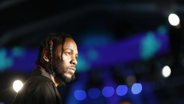 El rapero Kendrick Lamar triunfa en los premios MTV Video Music Awards