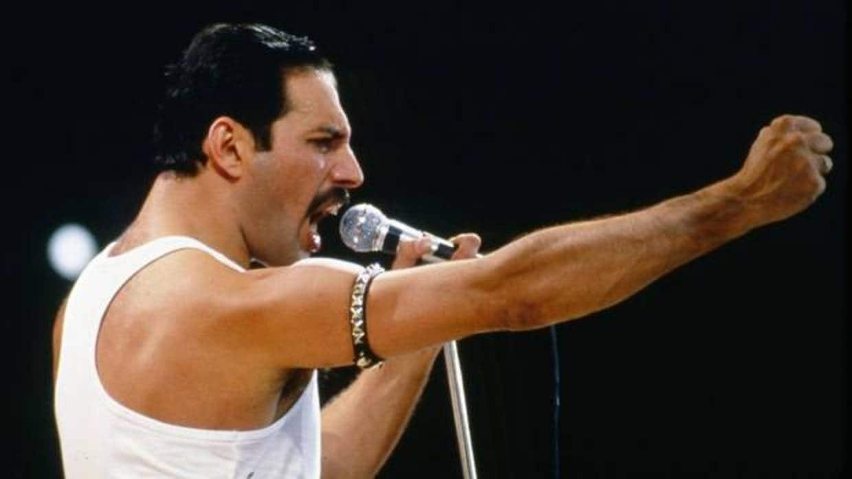 Los diez pasos de la revolución pop de Freddie Mercury
