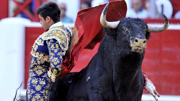 Triunfo y cogida de Colombo en la Feria de Albacete