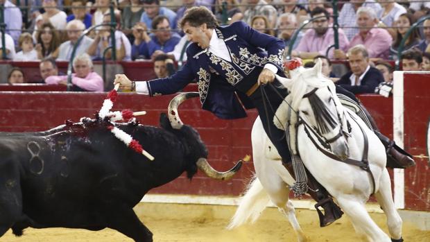 Hermoso de Mendoza, última puerta grande de una Feria del Pilar amable y generosa