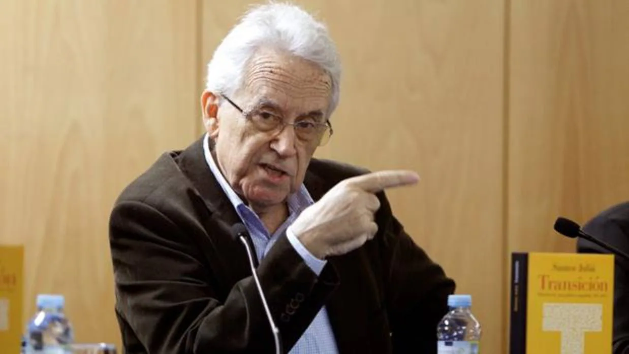 El historiador Santos Juliá, durante la presentación de «Transición»