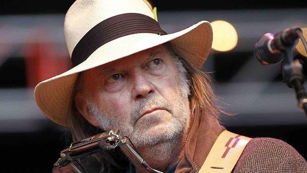 Neil Young anuncia nuevo disco y presenta un primer adelanto