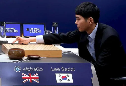 El mejor jugador del mundo de Go, el coreano Lee Sedol, sucumbió contra el programa de inteligencia artificial AlphaGo, de Google