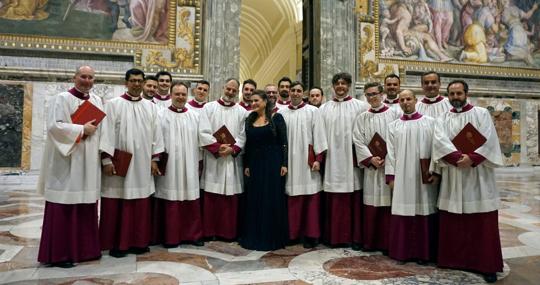 Cecilia Bartoli, junto la Cappella Musicale Polifonica Sistina