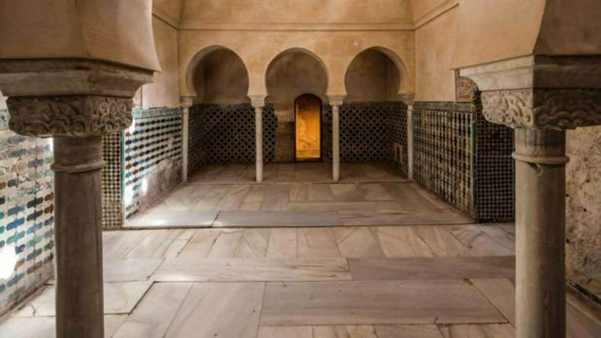 Baño Real de Comares de la Alhambra