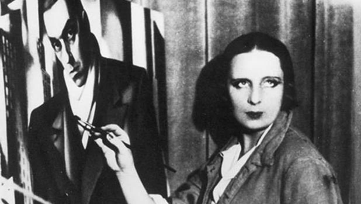 Tamara de Lempicka pintando uno de sus retratos