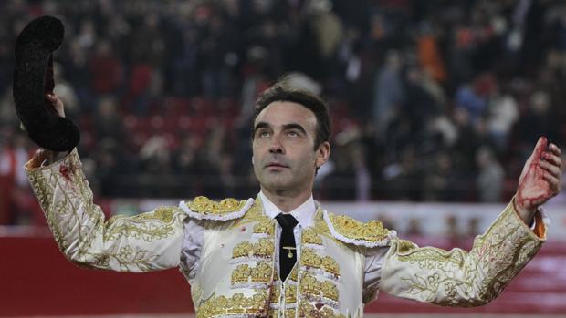 Enrique Ponce dona los 30.000 euros del premio Nacional de Tauromaquia a la Fundación Aladina