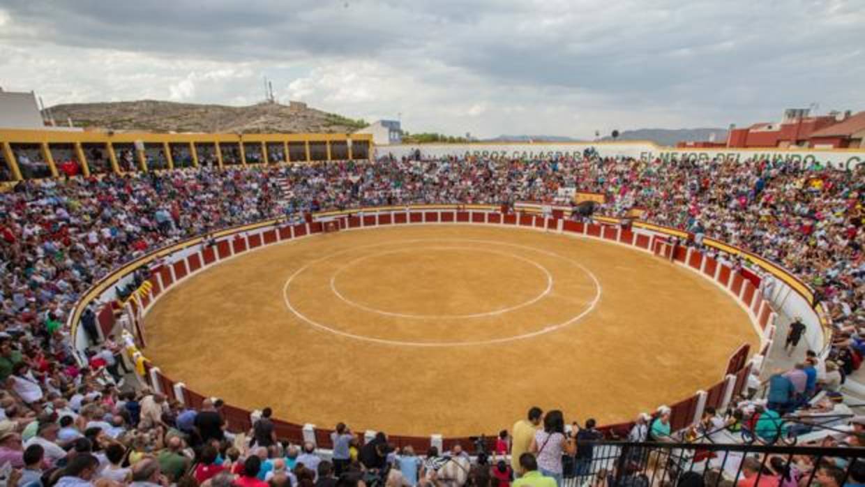 Imagen de la plaza de toros de Calasparra que celebra la Feria del Arroz en septiembre