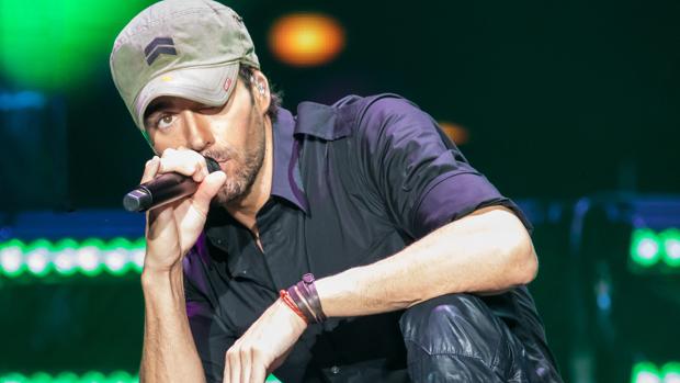 Enrique Iglesias anuncia su nuevo single con un misterioso vídeo