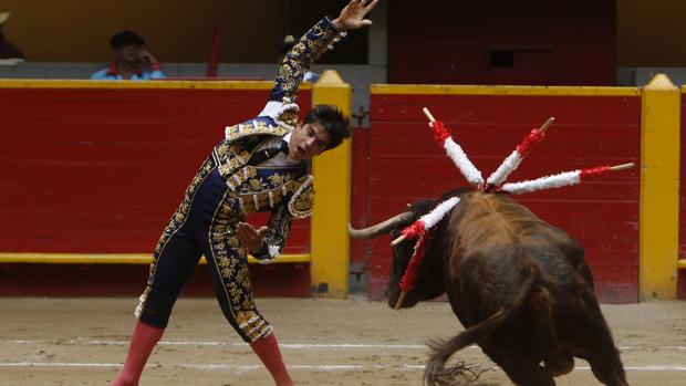 Colombo triunfa y Bautista toca la fibra de la afición en Medellín